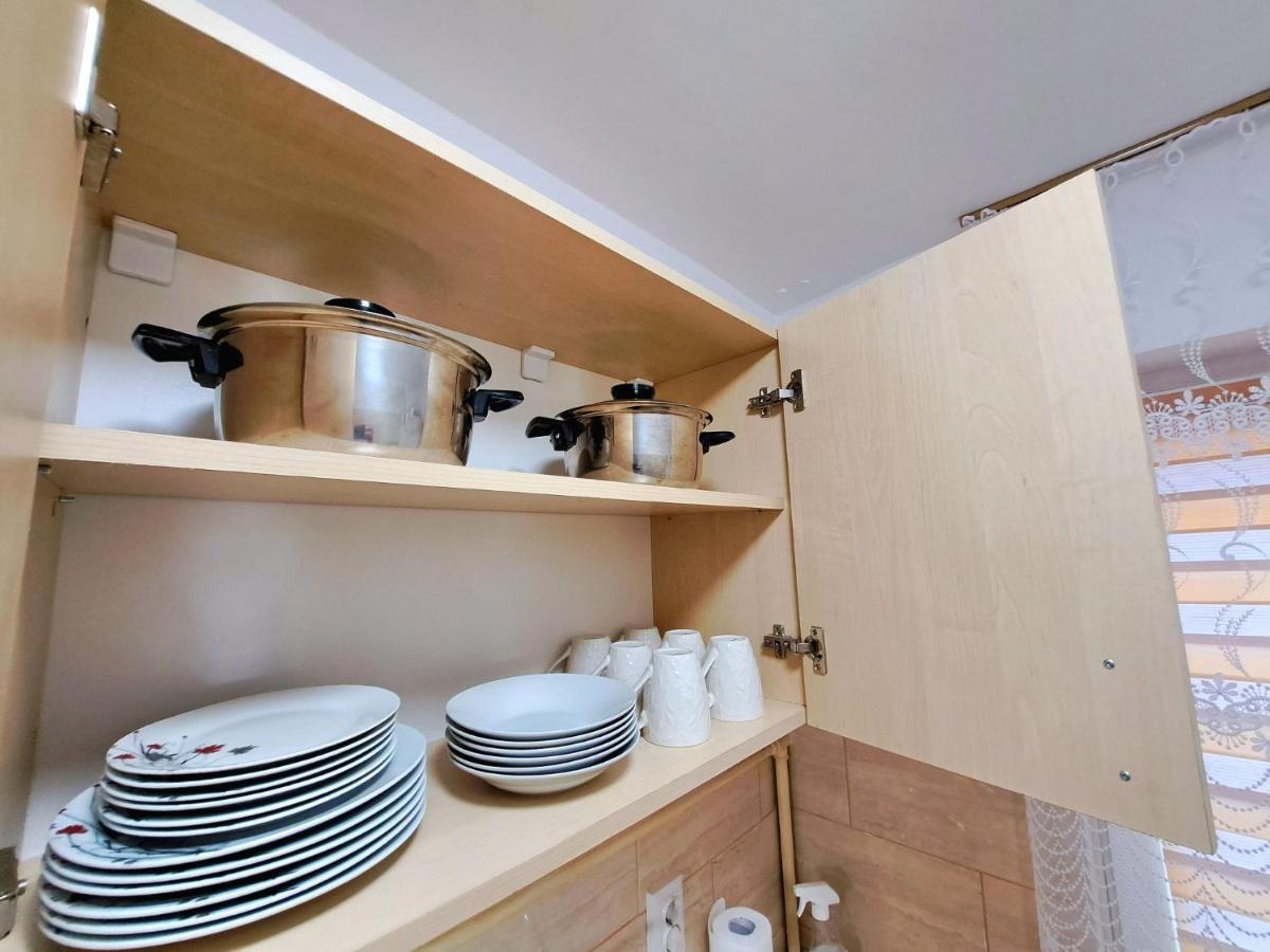 Aviliz Apartament Буштени Экстерьер фото